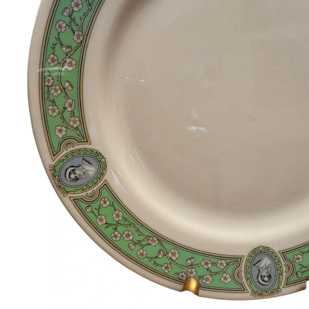 Syracuse China Old Ivory The Mayflower Dinner Plate